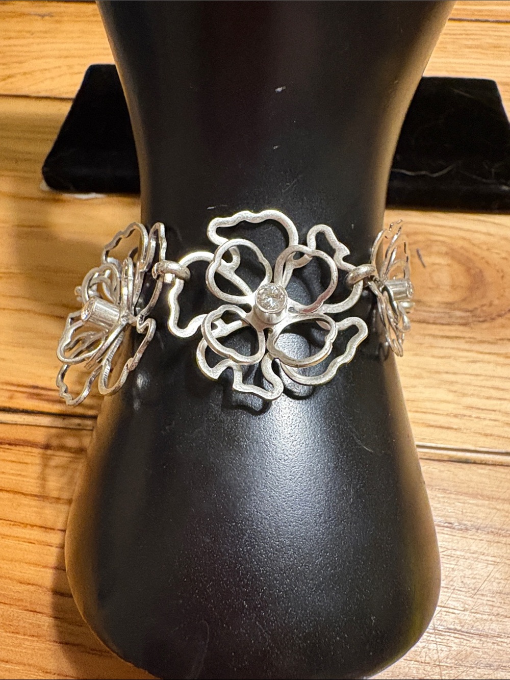 Kenneth Cole Reaction Silver Floral Openwork Bracelet